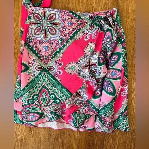 Floral Patchwork Print Knot Front Tube Top & Ruffle Hem Skirt - Picture 3 of 6